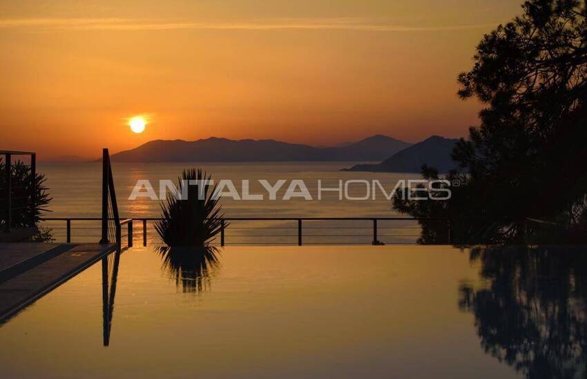 Muğla Fethiye'de Özel Havuzlu 6 Odalı Villa 10