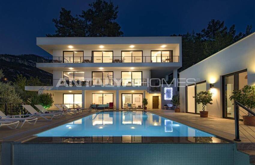 Muğla Fethiye'de Özel Havuzlu 6 Odalı Villa 5