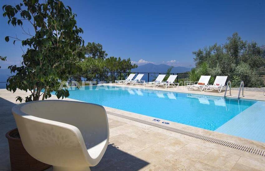 Muğla Fethiye'de Özel Havuzlu 6 Odalı Villa 8