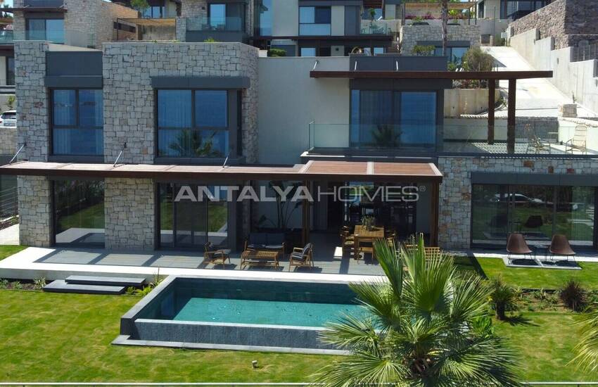 Sea View Villas in a Featured Complex in Bodrum 9