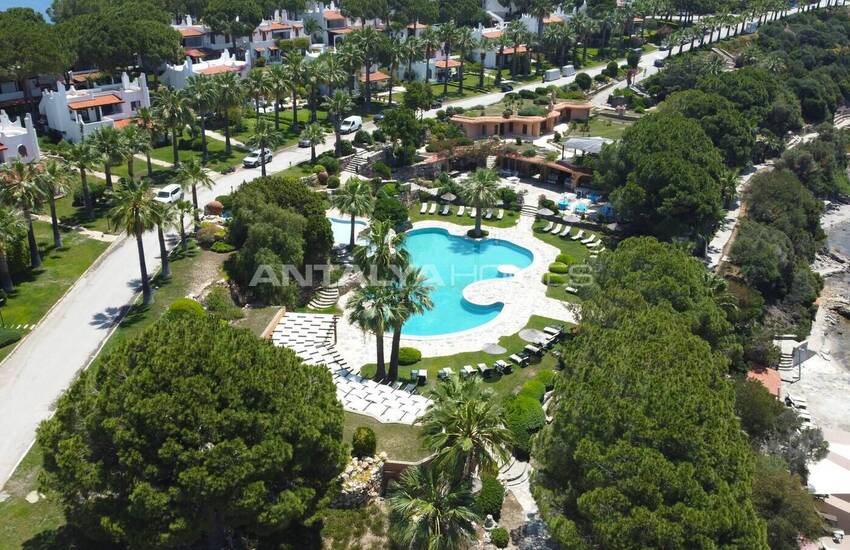Sea View Villas in a Featured Complex in Bodrum 8