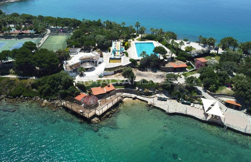 Sea View Villas in a Featured Complex in Bodrum 2