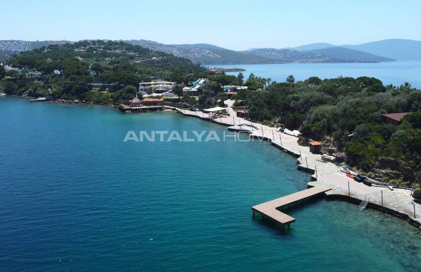 Sea View Villas in a Featured Complex in Bodrum 5
