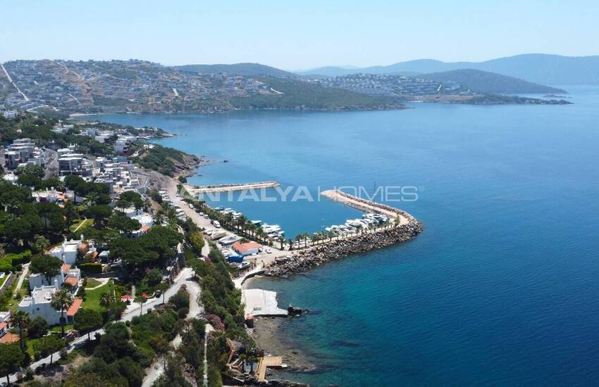 Sea View Villas in a Featured Complex in Bodrum 3