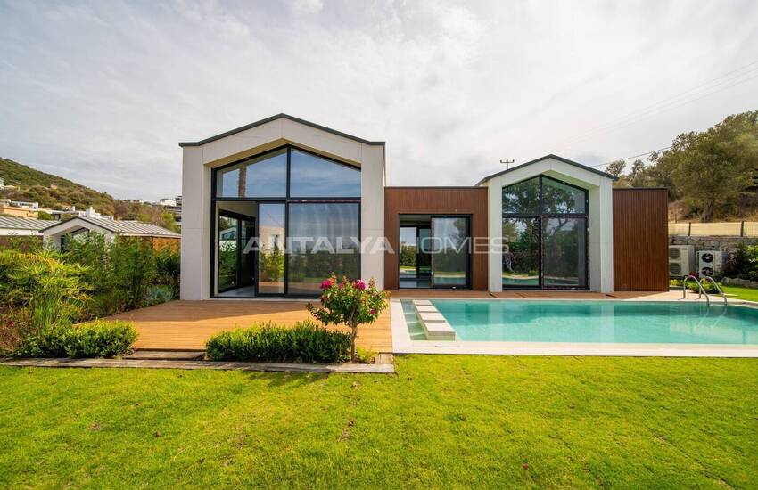 Sea-view Houses with Private Pool in Bodrum Yalikavak