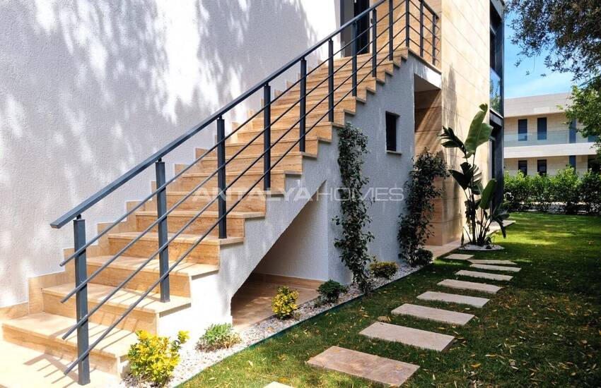 2-bedroom Flats in a Complex Near Beach and Amenities in Bodrum 11