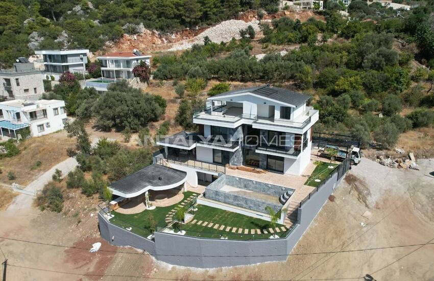 ویلای زیبا با استخر خصوصی و منظره دریا در فتحیه 3