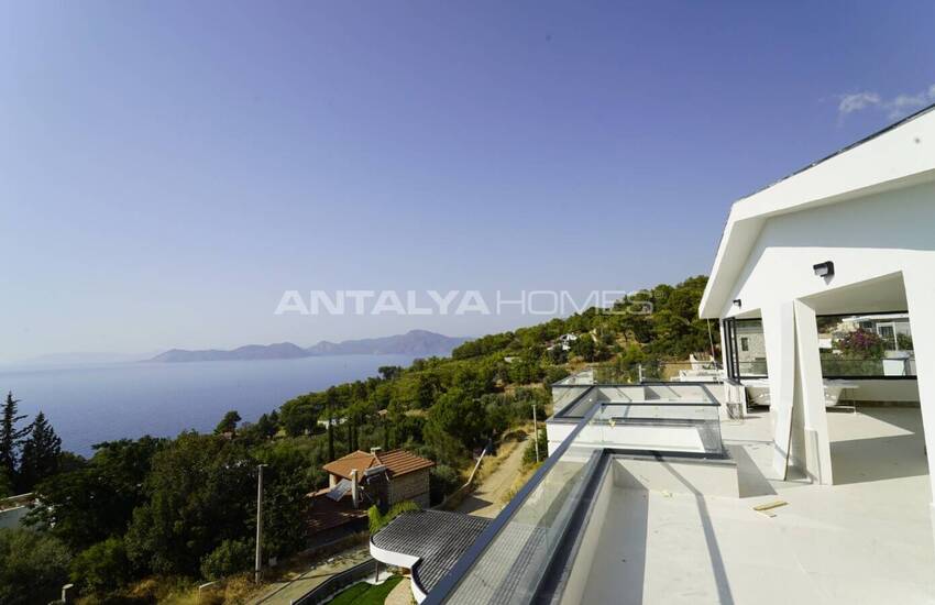 ویلای زیبا با استخر خصوصی و منظره دریا در فتحیه 10