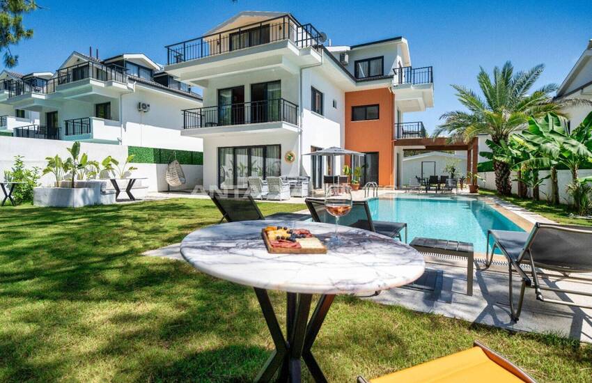 خانه های زیبا با استخر و پارکینگ اختصاصی در فتحیه چیفتلیک 4