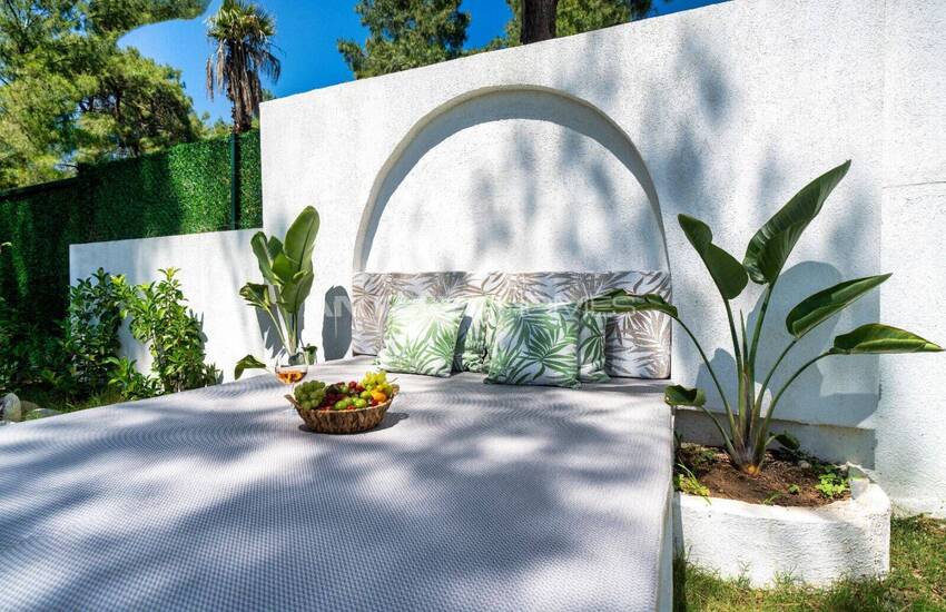 خانه های زیبا با استخر و پارکینگ اختصاصی در فتحیه چیفتلیک 13