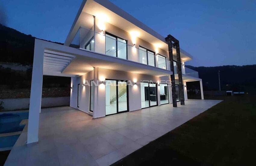 Luxurious Home in Seydikemer, Perfect for Short-term Rentals 9