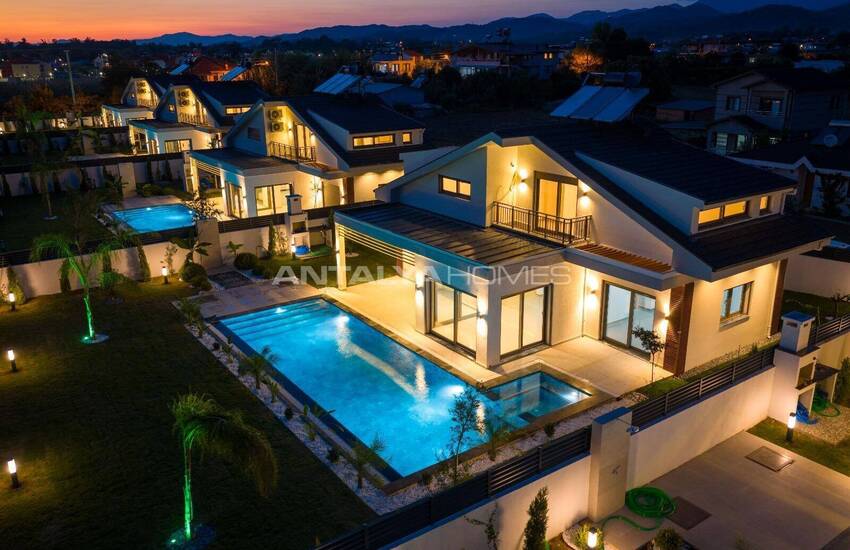 منازل منفصلة في مجمع مع مسبح في شاليش فتحية 11