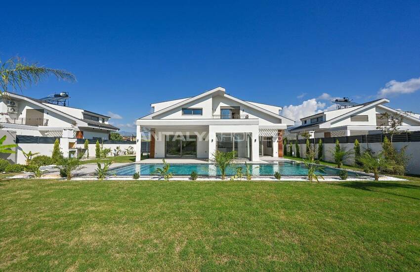 منازل منفصلة في مجمع مع مسبح في شاليش فتحية 4