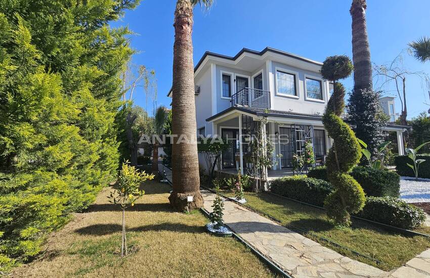 Villa Med Pool Lämplig För Korttidsuthyrning I Ölüdeniz Fethiye 1