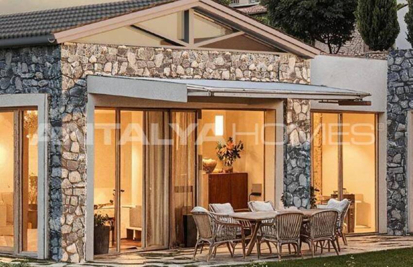 Fristående Stenklädda Hus I Bodrum Centrum 1