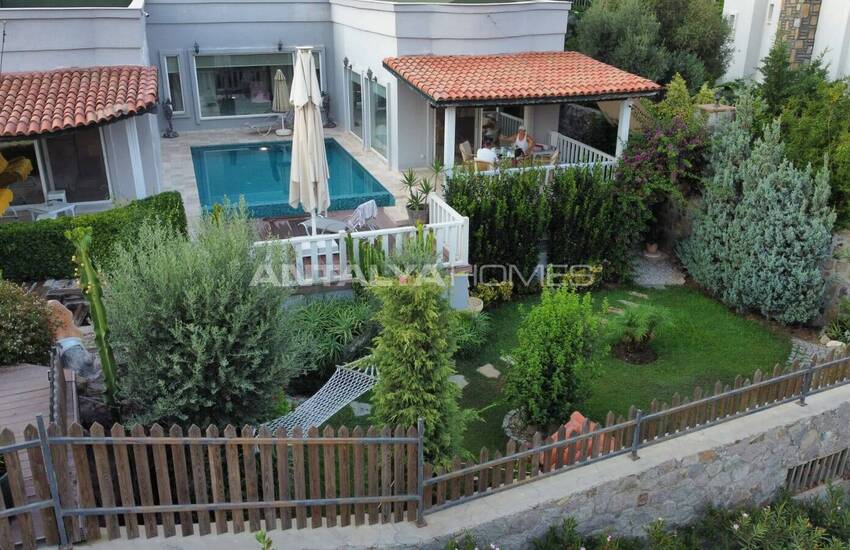 Bodrum Yalıkavak'ta Özel Havuzlu Eşyalı Villa 2