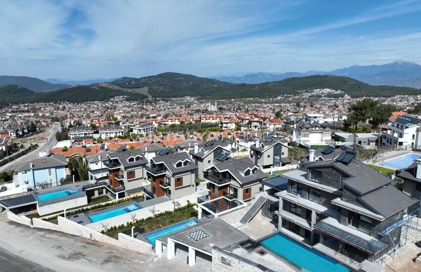 ویلای لوکس با پتانسیل درآمد اجاره در فتحیه 9