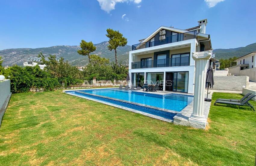 ویلای لوکس با پتانسیل درآمد اجاره در فتحیه 3