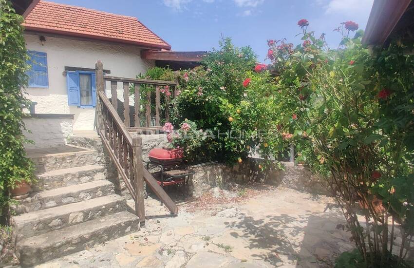 خانه ۳ خوابه در طبیعت، احاطه شده توسط فضای سبز در کایاکوی، فتحیه 9