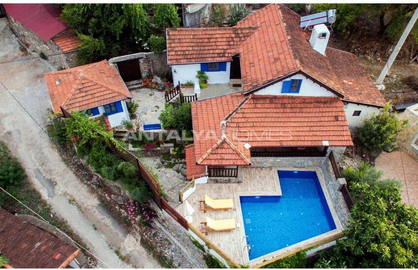 خانه ۳ خوابه در طبیعت، احاطه شده توسط فضای سبز در کایاکوی، فتحیه 4