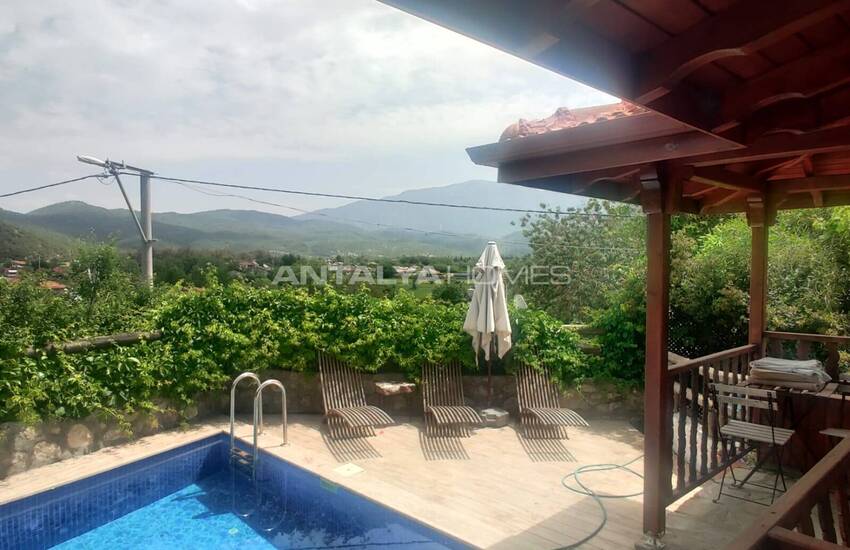 خانه ۳ خوابه در طبیعت، احاطه شده توسط فضای سبز در کایاکوی، فتحیه 7