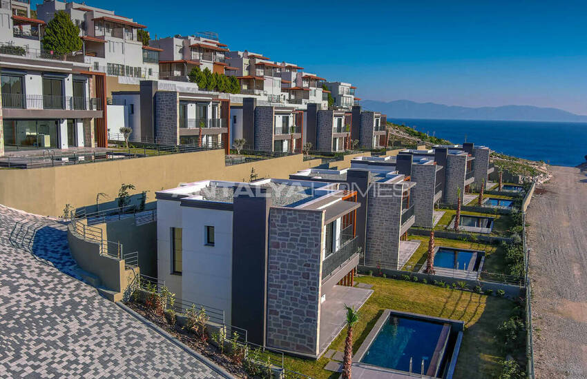 Modern Houses with Private Pools Near Akyarlar Beach