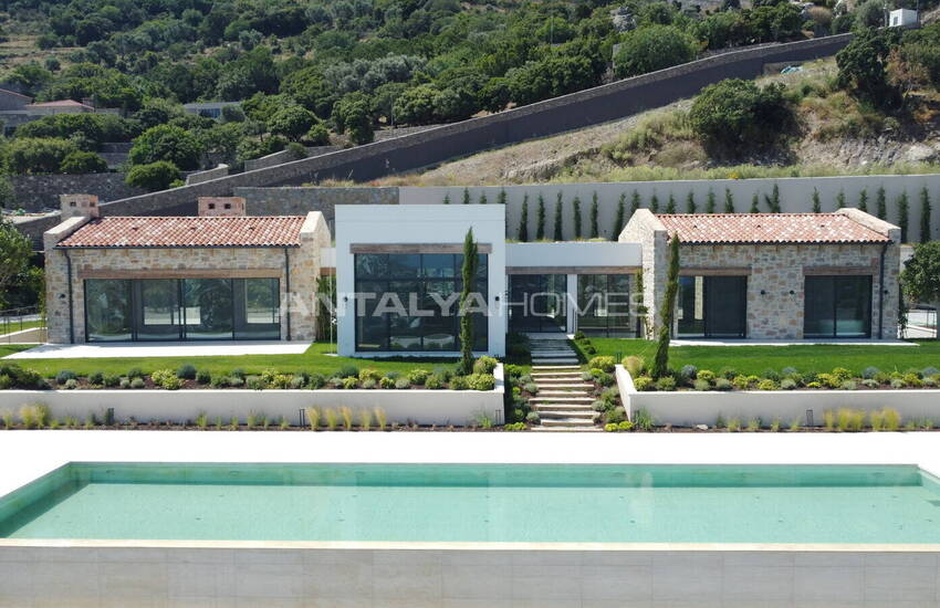 Sea-view Home with Garden in Yalikavak Bodrum
