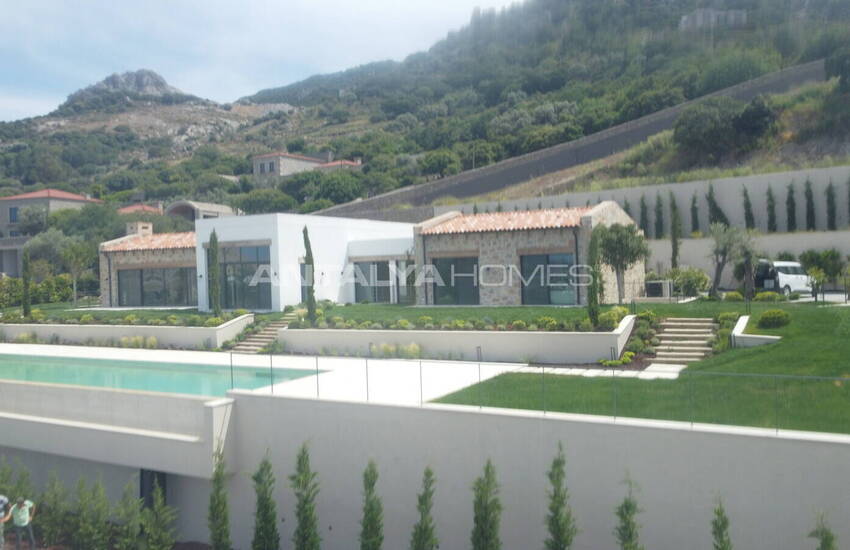 Haus Mit Meerblick Und Garten In Yalikavak Bodrum 7