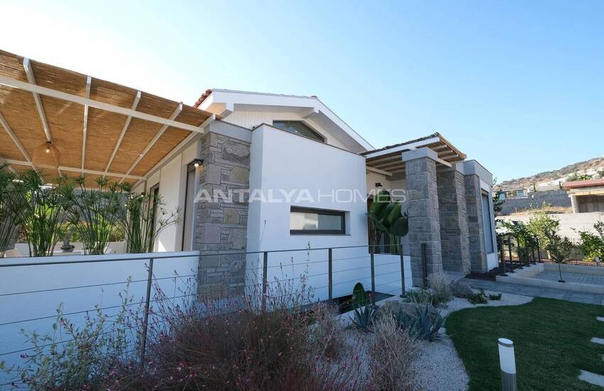 Houses with Private Pools and Large Gardens in Bodrum 6