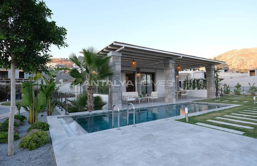 Houses with Private Pools and Large Gardens in Bodrum 1