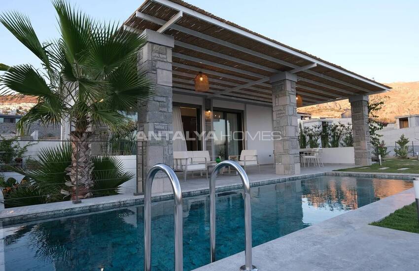 Houses with Private Pools and Large Gardens in Bodrum 2