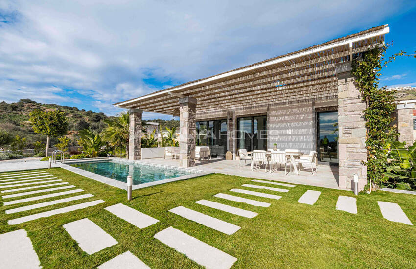 Дома с частными бассейнами и большими садами в Бодруме Мугла 3