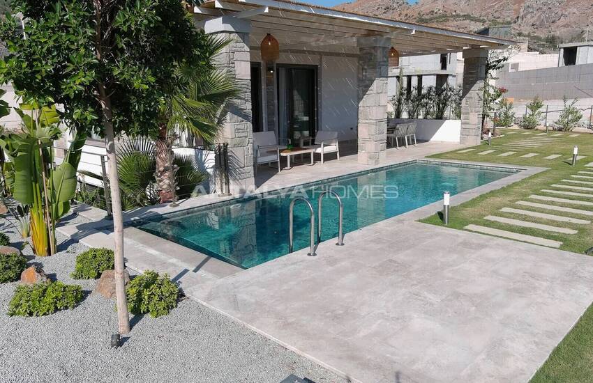 Houses with Private Pools and Large Gardens in Bodrum 5