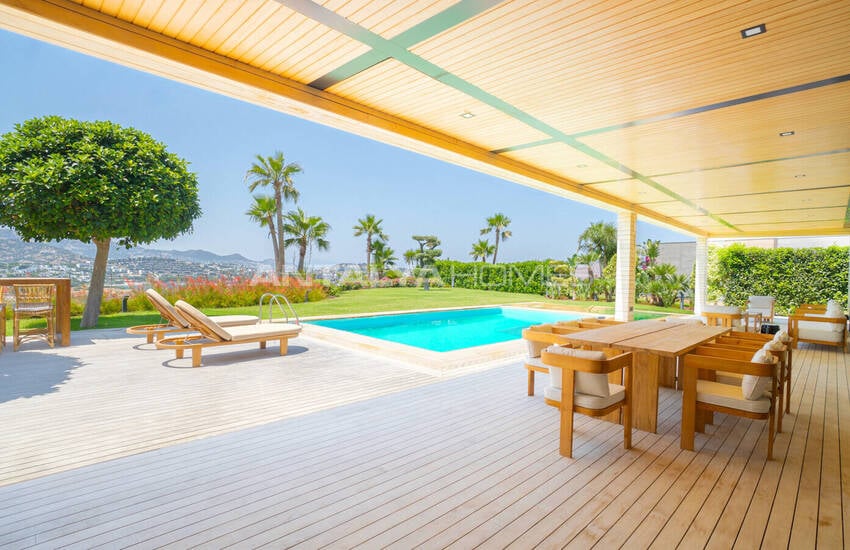 Modern House with Wide Sea Views in a Beach Complex in Yalıkavak 15