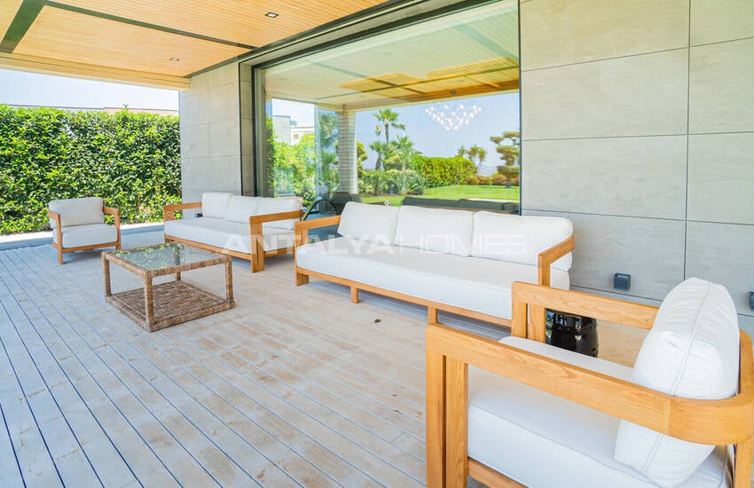 Modern House with Wide Sea Views in a Beach Complex in Yalıkavak 11