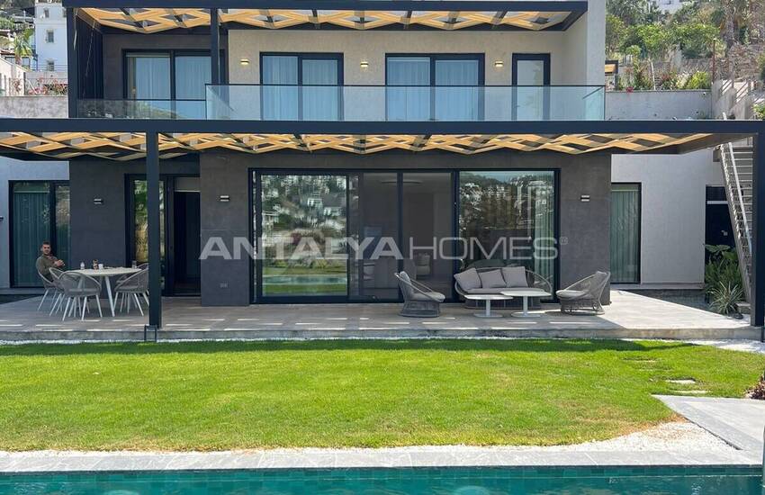 خانه‌هایی با استخر خصوصی و منظره دریا در بدروم گوموشلوک 1