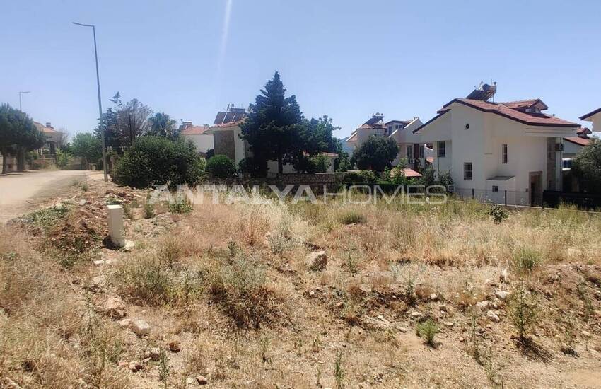 Зонированная земля с частичным видом на море в Фетхие Олюдениз 4