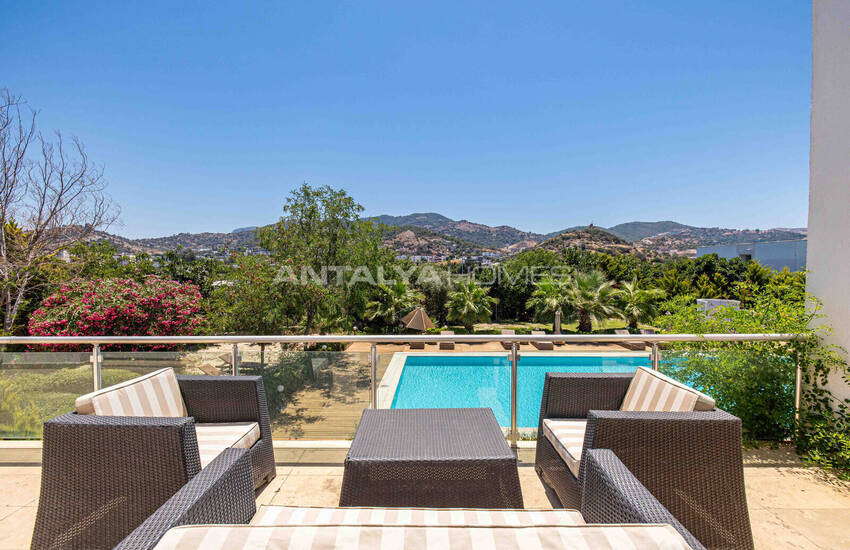 شقق مطلة على البحر للبيع في ياليكافاك بودروم 2