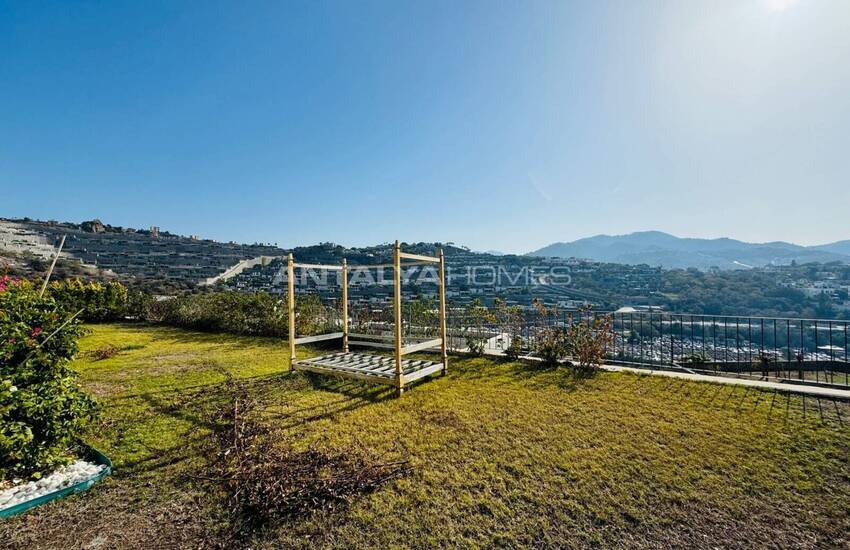 Отдельно стоящий дом с бассейном в закрытом комплексе в Ялыкаваке 3