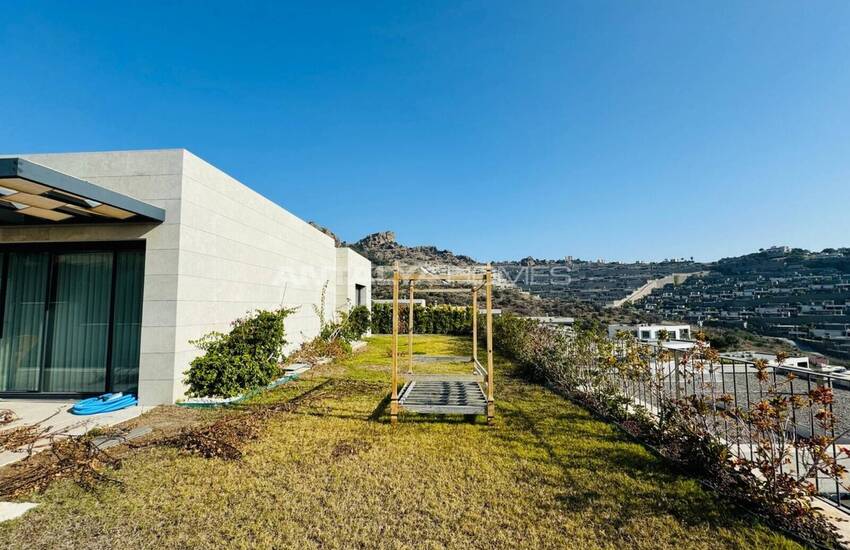 Отдельно стоящий дом с бассейном в закрытом комплексе в Ялыкаваке 2