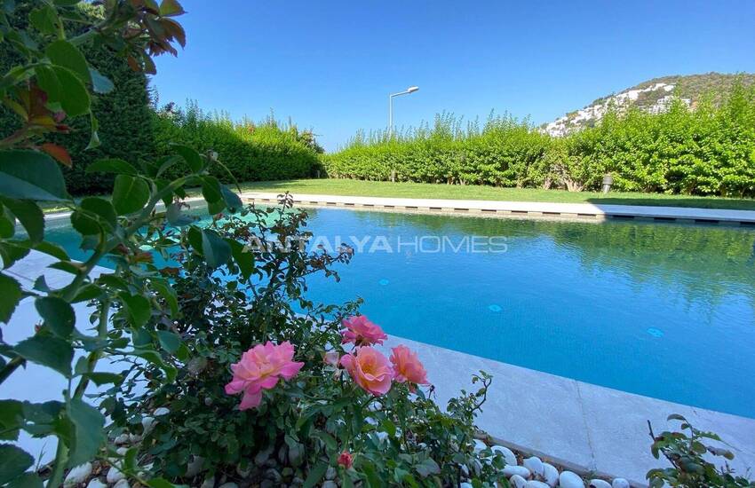 Villa Avec Vue Sur La Mer Et Piscine À 400 M De La Mer À Bodrum 4