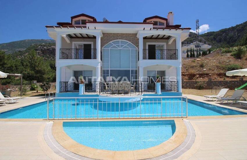 منزل على قطعة أرض مساحتها 1500 متر مربع في فتحية أولودينيز 8