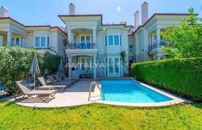 Ruim Huis Met Privézwembad En Tuin In Fethiye