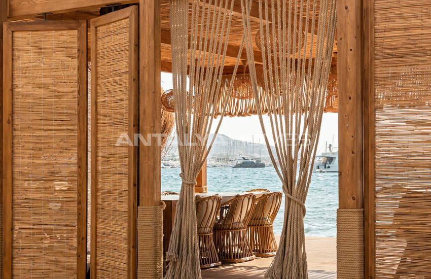 Bodrum'da Satılık Tam Donanımlı Denize Sıfır Otel 10