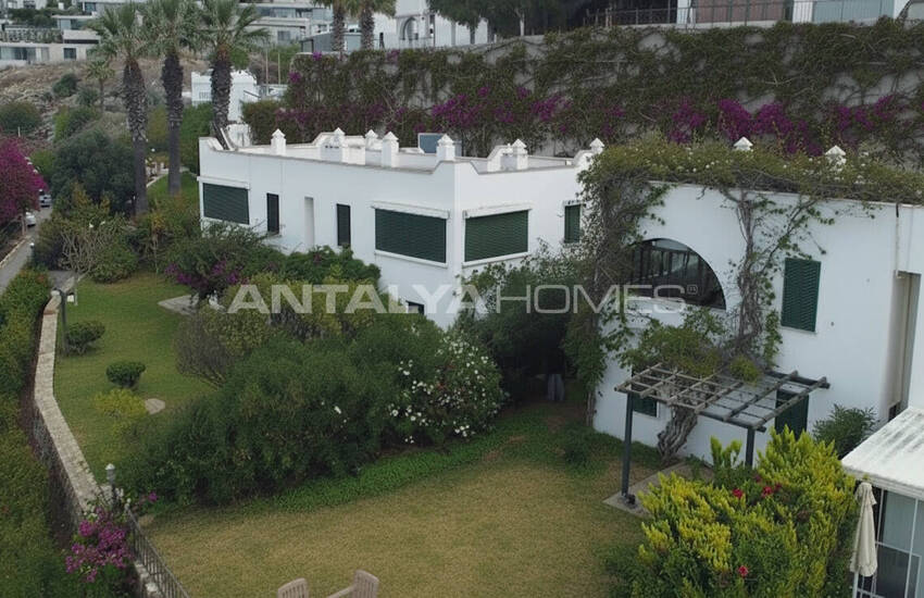 Sea-view Villa in a Complex with Private Beach in Bodrum 1