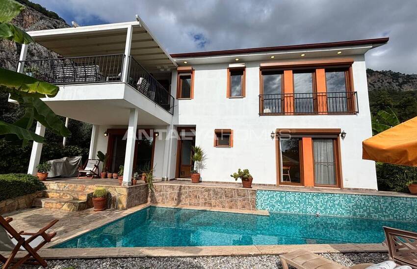 منزل أنيق مطل على الغابة مع مسبح خاص في موغلا غوجيك 2