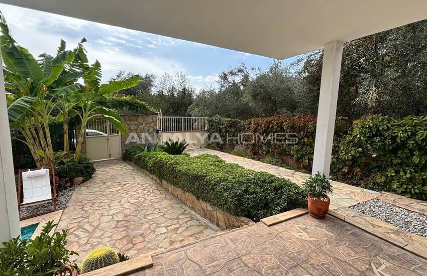 Muğla Göcek'te Özel Havuzlu ve Orman Manzaralı Şık Villa 7