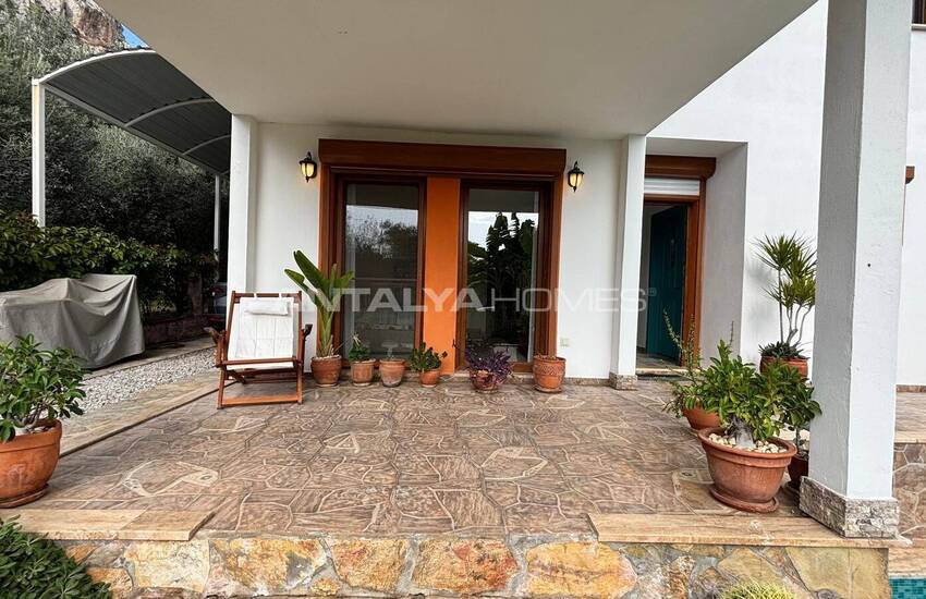 Muğla Göcek'te Özel Havuzlu ve Orman Manzaralı Şık Villa 9