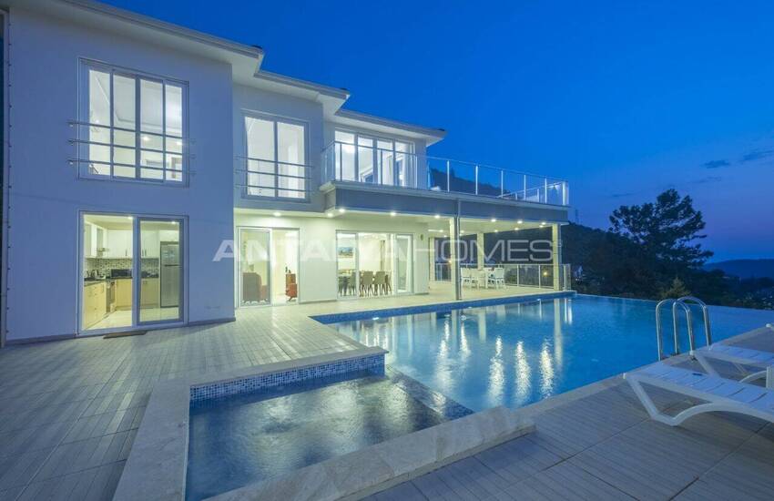 Mountain-view Villa Near the Beach in Fethiye Ölüdeniz 6