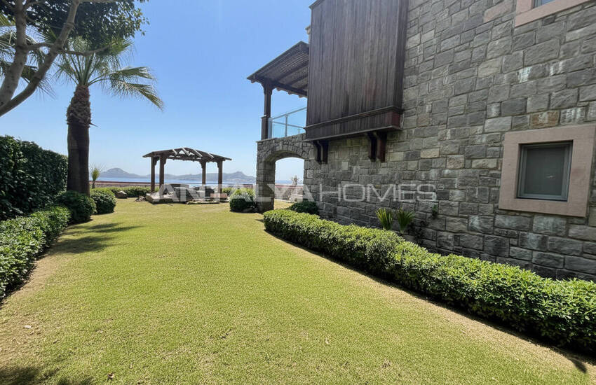 Elegant House with Marina Views in Bodrum Yalıkavak 8